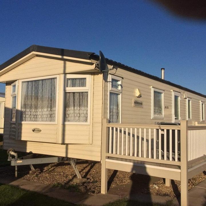 Mv203 3 Bedroom Deluxe Caravan Chapel Saint Leonards